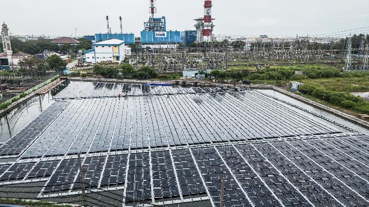 PLN Ready to Transform 802 Kilometers of Toll Road Corridor into Solar Power Plant